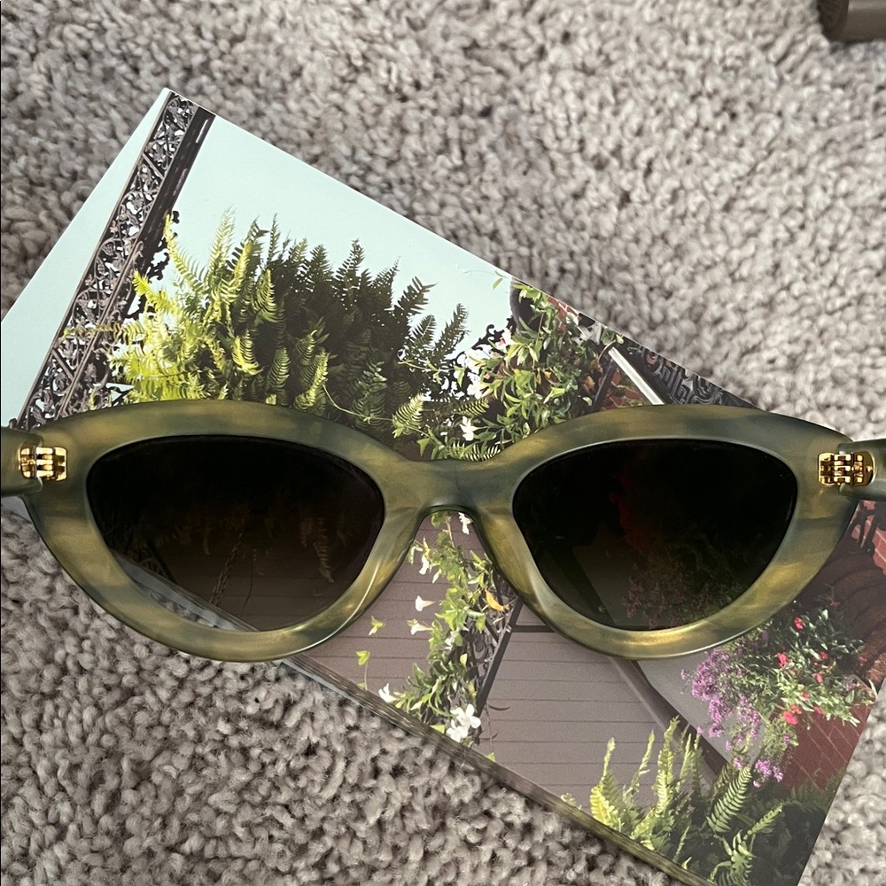 KREWE Sasha Cat-Eye Sunglasses - Picture 14 of 16